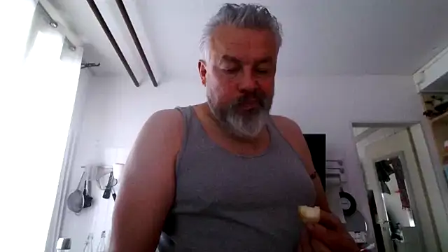 Berg Boy online show from February 1, 2026, 8:13 am