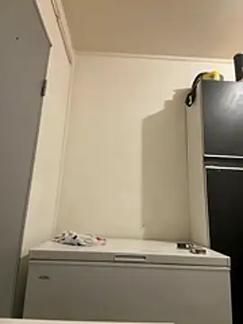 Hugo34bg online show from April 7, 2026, 11:37 pm