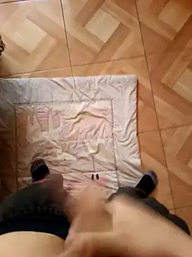 Snapshot of Chyste02 chatting on March 17, 2025, 1:18 pm Chyste02 online show from March 17, 2025, 1:18 pm