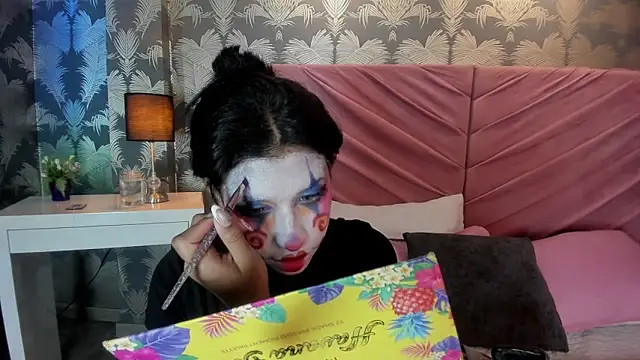 Karin Ks online show from March 4, 2026, 3:12 am