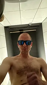 svenpfeifer online show from March 22, 2025, 5:39 am