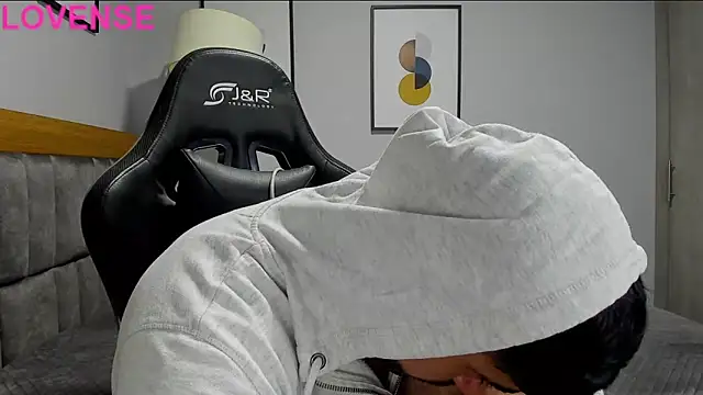 Dante Storm online show from October 4, 2025, 9:51 am