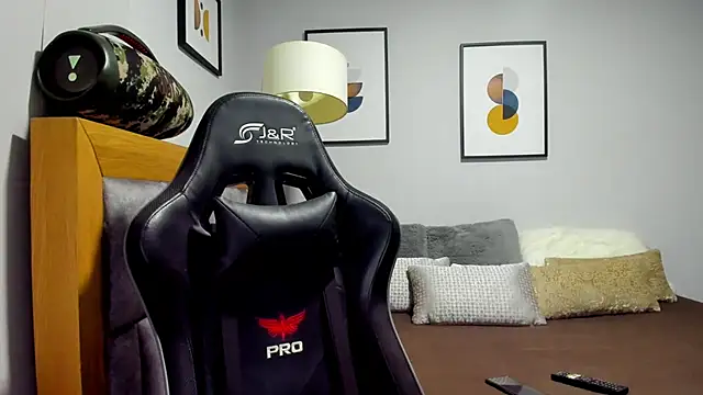 Dante Storm online show from December 14, 2025, 8:52 am