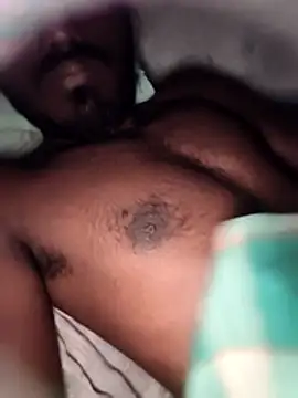 Snapshot of PolarFriend0 chatting on February 24, 2026, 6:28 pm PolarFriend0 online show from February 24, 2026, 6:28 pm