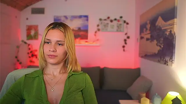 Aria Blonde online show from March 22, 2025, 5:20 pm