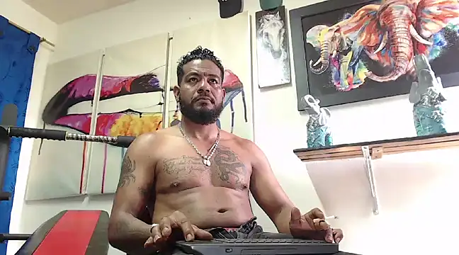 BladeFoxxx1 online show from March 13, 2025, 7:17 pm