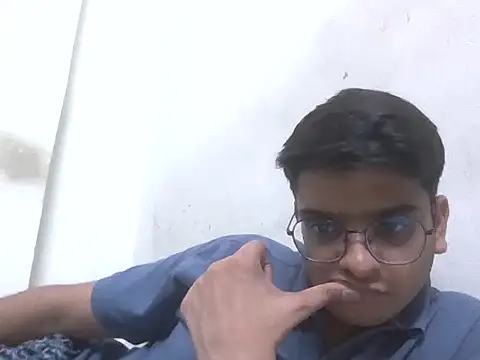 sutfvkii online show from September 26, 2025, 5:06 pm