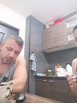 Snapshot of yourflowerpink chatting on October 22, 2025, 6:13 am yourflowerpink online show from October 22, 2025, 6:13 am