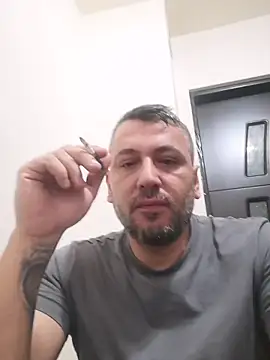 Snapshot of yourflowerpink chatting on November 27, 2025, 6:04 am yourflowerpink online show from November 27, 2025, 6:04 am