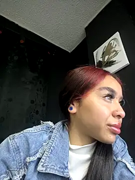 Snapshot of Tracy_KS chatting on November 23, 2025, 3:06 am Tracy KS online show from November 23, 2025, 3:06 am