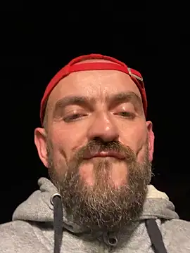 Rimmingtop online show from October 8, 2025, 8:28 pm