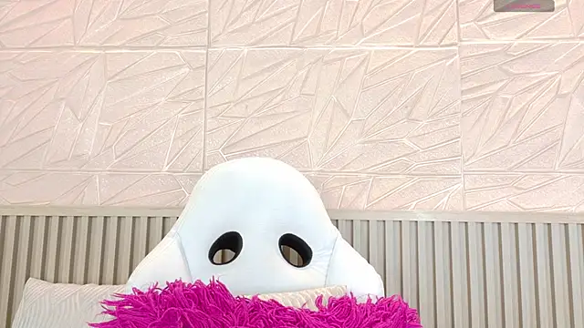 Snapshot of Gaviluc_ chatting on February 9, 2026, 12:31 pm Gaviluc online show from February 9, 2026, 12:31 pm