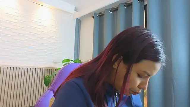 TiffanyWalk online show from April 8, 2026, 12:49 pm