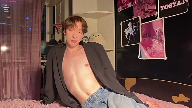 vogueslay online show from June 11, 2026, 6:06 pm