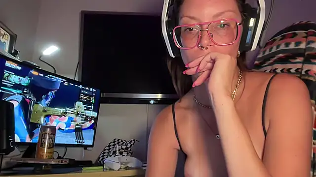 SpaceCowWhore online show from September 12, 2025, 1:38 am