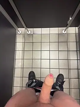 Snapshot of wassermann8484 chatting on March 20, 2026, 8:52 am wassermann8484 online show from March 20, 2026, 8:52 am