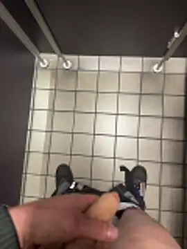 Snapshot of wassermann8484 chatting on April 15, 2026, 10:33 am wassermann8484 online show from April 15, 2026, 10:33 am