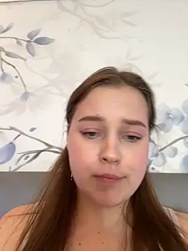 Cute kitty- online show from September 18, 2025, 10:01 pm