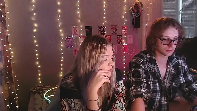 Your Horny Friends online show from May 6, 2026, 1:49 pm