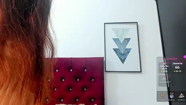 Mia Collivens online show from November 17, 2025, 11:49 am