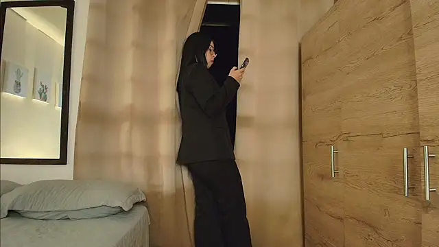 pleasurecompany3 online show from April 6, 2026, 3:37 am