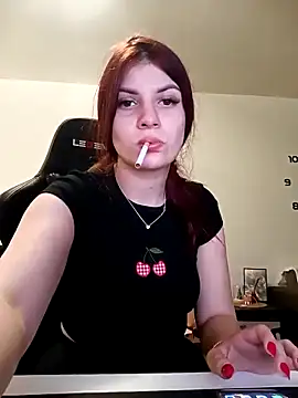 Snapshot of MeCherryy chatting on April 22, 2026, 6:31 pm MeCherryy online show from April 22, 2026, 6:31 pm