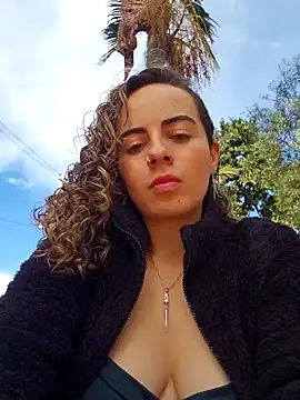 Sairy  online show from October 19, 2025, 9:04 pm