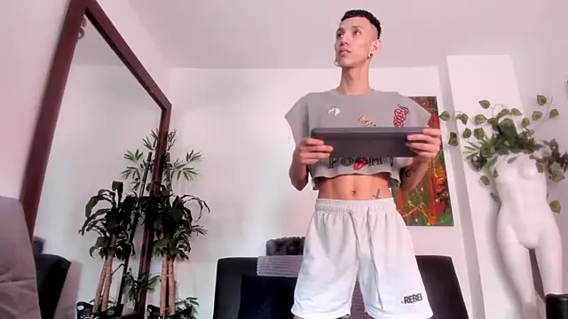 Giotrashy online show from March 20, 2025, 8:08 pm