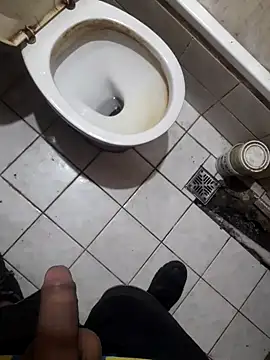 Snapshot of Agusdsm chatting on March 24, 2026, 10:59 pm Agusdsm online show from March 24, 2026, 10:59 pm