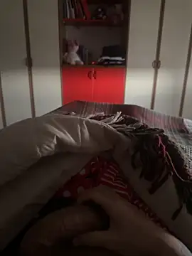 Snapshot of impaolo20 chatting on December 1, 2025, 11:04 am impaolo20 online show from December 1, 2025, 11:04 am