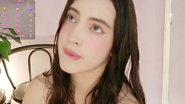 Rebbecawhite meow online show from May 4, 2026, 7:54 pm