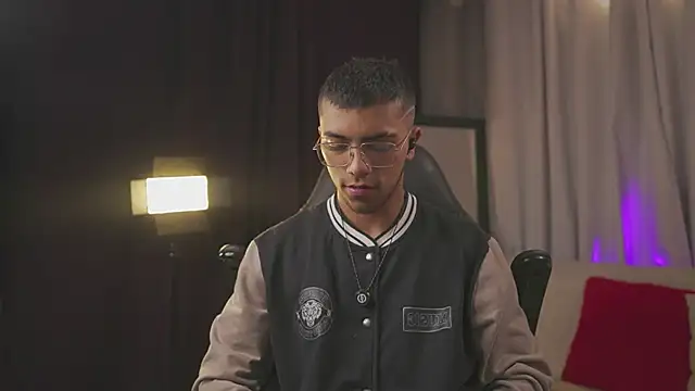 Colstorw  online show from February 27, 2026, 10:04 am