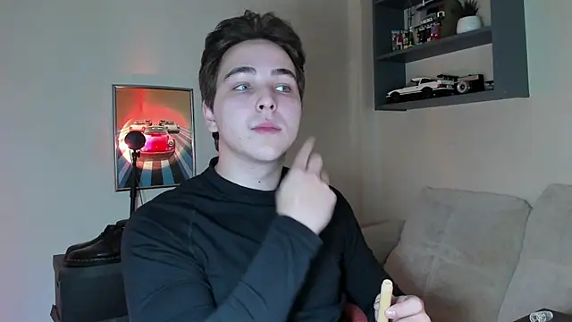 Snapshot of Eric_ether chatting on November 30, 2025, 8:13 pm Eric ether online show from November 30, 2025, 8:13 pm