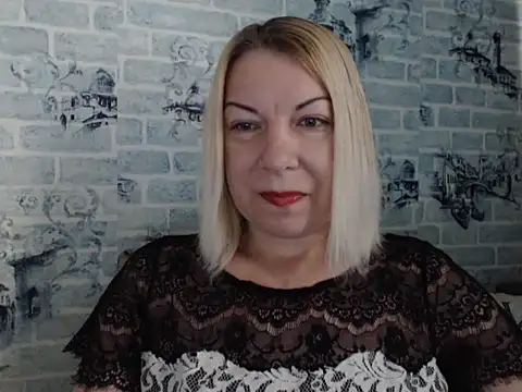 Snapshot of Lillia_Ray chatting on September 12, 2025, 6:13 am Lillia Ray online show from September 12, 2025, 6:13 am