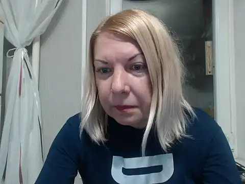 Snapshot of Lillia_Ray chatting on November 9, 2025, 10:30 pm Lillia Ray online show from November 9, 2025, 10:30 pm