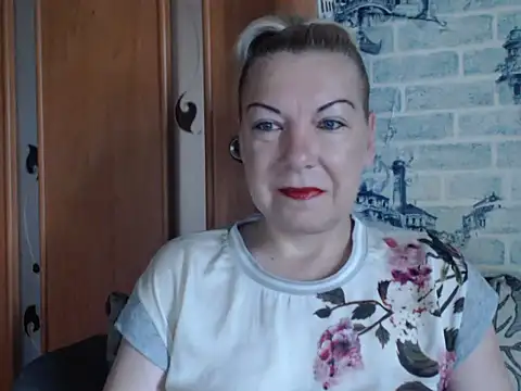 Lillia Ray online show from June 1, 2026, 6:04 am
