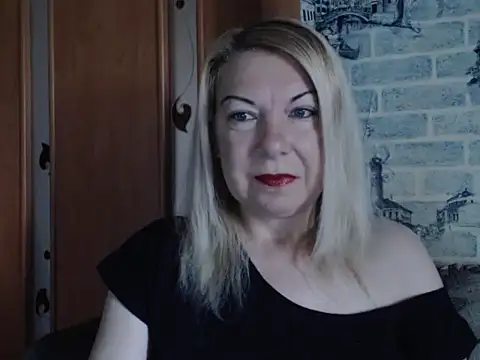 Lillia Ray online show from June 14, 2026, 7:21 am