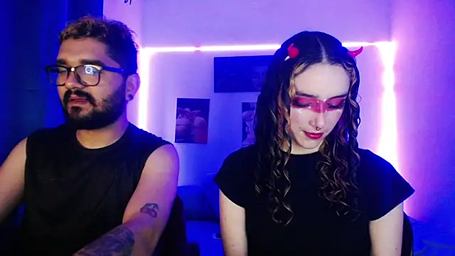 TwinFlamesX online show from September 11, 2025, 10:43 pm