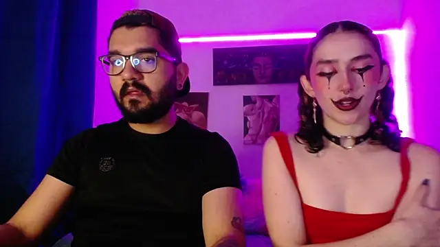 TwinFlamesX online show from September 18, 2025, 3:58 pm