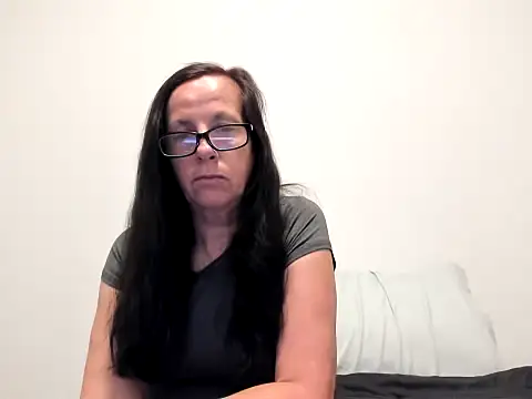 peachgoddess online show from April 8, 2026, 3:06 am