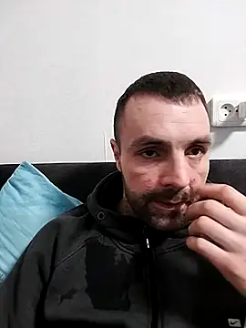 MaksDzubaV online show from April 2, 2026, 5:32 pm