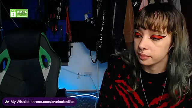 lovelockedlips online show from May 30, 2026, 5:54 pm