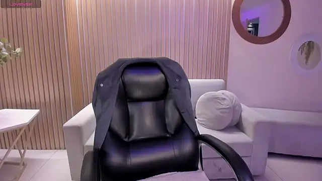 LarisaSmirnov online show from September 23, 2025, 4:26 am