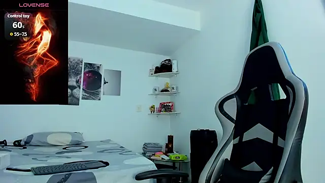 Snapshot of jackdeliciusdick chatting on February 9, 2026, 9:35 am jackdeliciusdick online show from February 9, 2026, 9:35 am