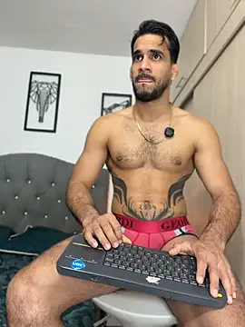 Snapshot of Maximiliano_ford chatting on July 21, 2026, 10:50 am Maximiliano ford online show from July 21, 2026, 10:50 am