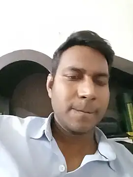 vikesh05 online show from November 23, 2025, 7:35 pm