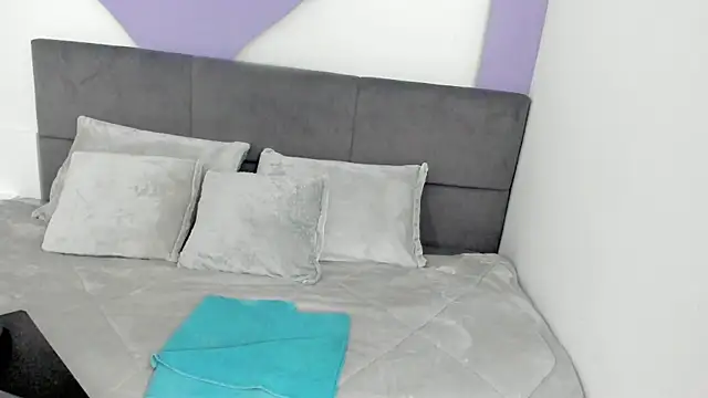 loress ass mature online show from March 19, 2025, 12:59 am