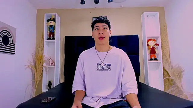 Jhojan twink online show from October 15, 2025, 12:49 pm