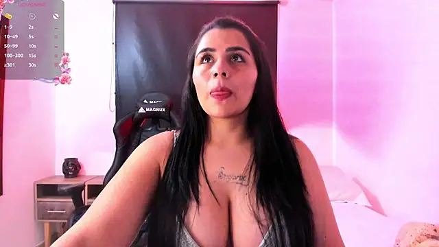 Snapshot of hannarusso chatting on March 21, 2025, 9:12 pm hannarusso online show from March 21, 2025, 9:12 pm