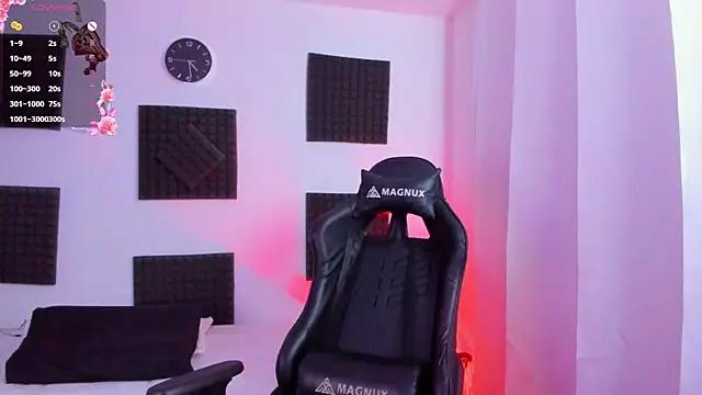 Snapshot of hannarusso chatting on October 21, 2025, 9:26 pm hannarusso online show from October 21, 2025, 9:26 pm